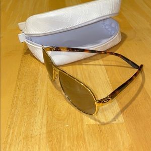Oakley Sunglasses Aviator Style